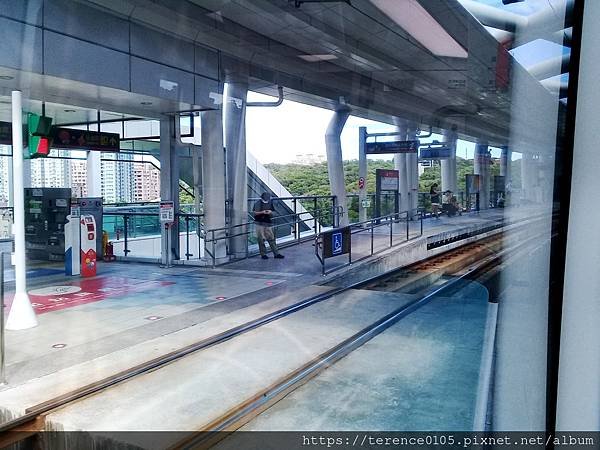 DHLRT20211008_Q031.jpg