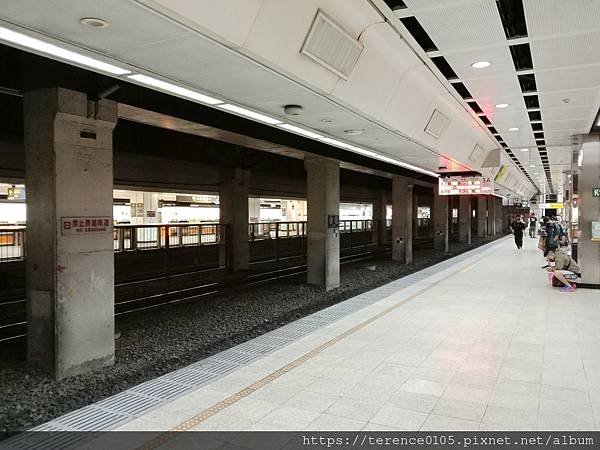 37TR_1009_E02.jpg