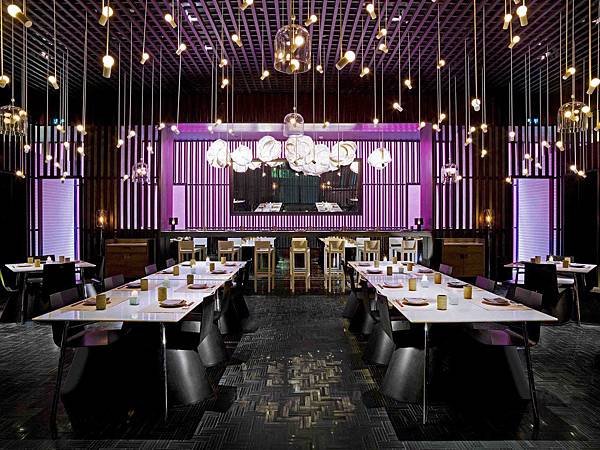 Luxury-restaurant-interior-design-with-purple-colors.jpg