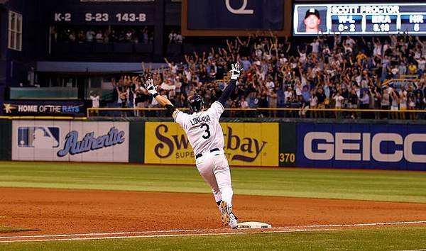 Longoria walk off(padresteve.com)