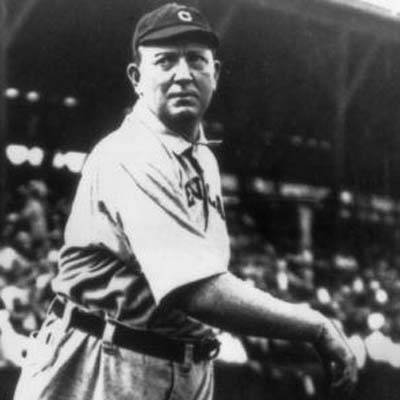 Cy Young(historysstory.blogspot.com)