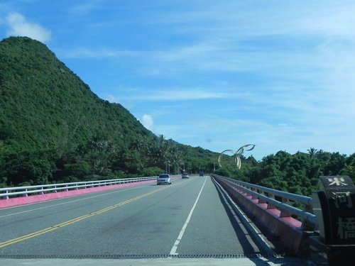 歷史建築東河橋