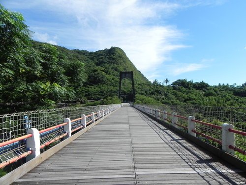 歷史建築東河橋