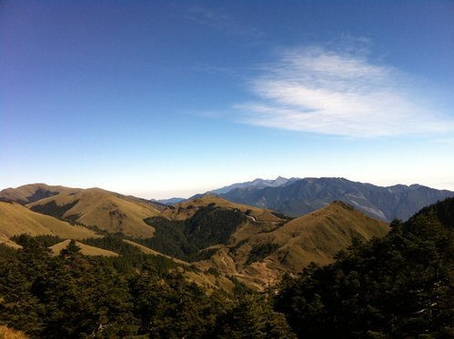 【南投仁愛】合歡山武嶺驚現小冰柱