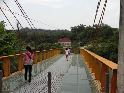 小天空步道彈跳