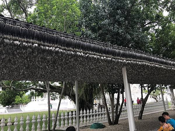 【泰國清萊】白廟 Wat Rong Khun   穿越地獄，