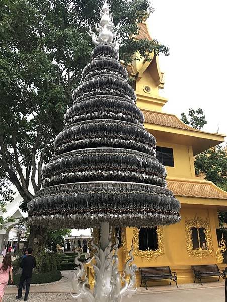 【泰國清萊】白廟 Wat Rong Khun   穿越地獄，