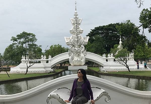 【泰國清萊】白廟 Wat Rong Khun   穿越地獄，