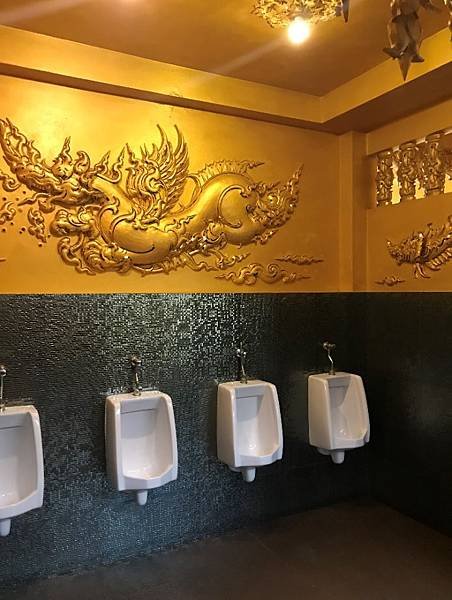 【泰國清萊】白廟 Wat Rong Khun   穿越地獄，