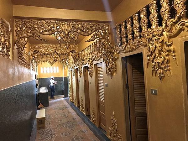 【泰國清萊】白廟 Wat Rong Khun   穿越地獄，