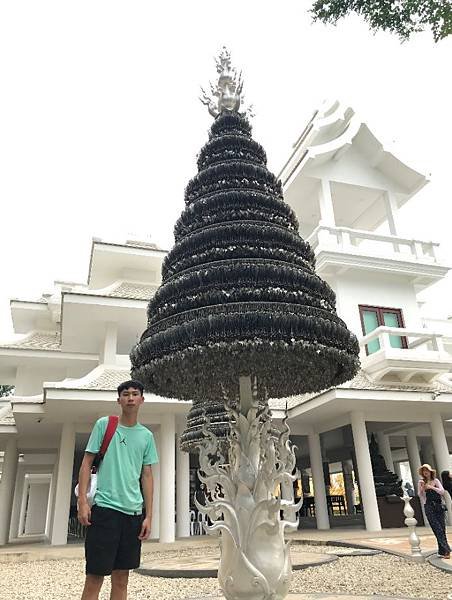 【泰國清萊】白廟 Wat Rong Khun   穿越地獄，