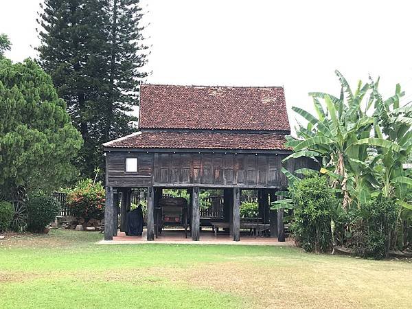 【泰國清萊】帕耀湖，南邦古城馬車行，百年貴族高腳屋，大開眼界