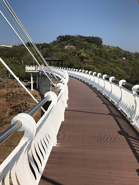 【高雄岡山區】可以漫步雲端的崗山之眼天空廊道