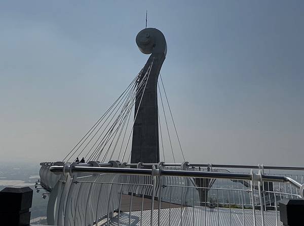 【高雄岡山區】可以漫步雲端的崗山之眼天空廊道