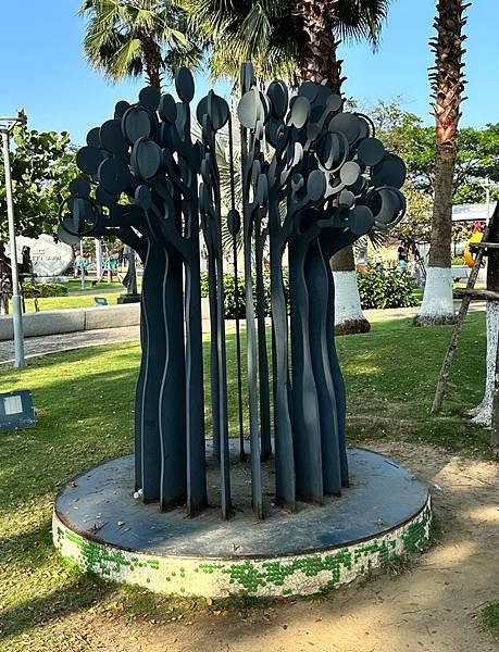 【越南峴港】APEC公園、體驗愛情橋的浪漫與漫步美溪沙灘