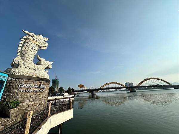【越南峴港】APEC公園、體驗愛情橋的浪漫與漫步美溪沙灘