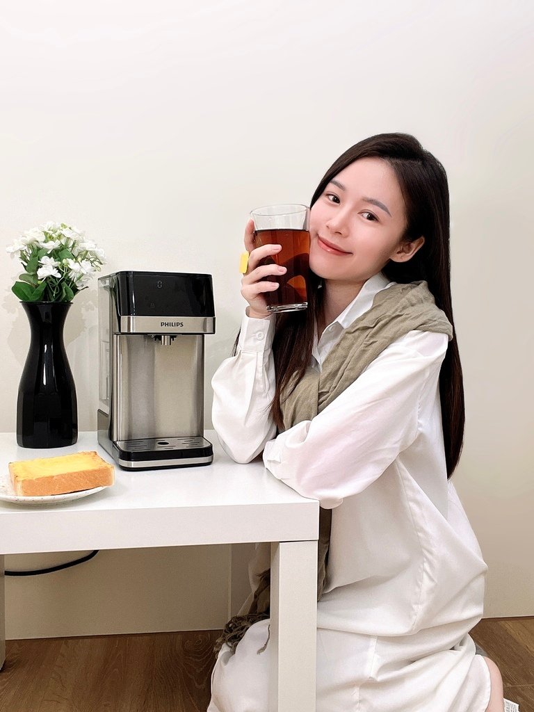 輕巧美型飲水機|瞬熱飲水機推薦【Philips飛利浦2.2L