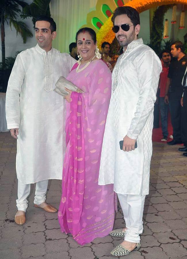 esha-deol-wedding-(12)_062912024941