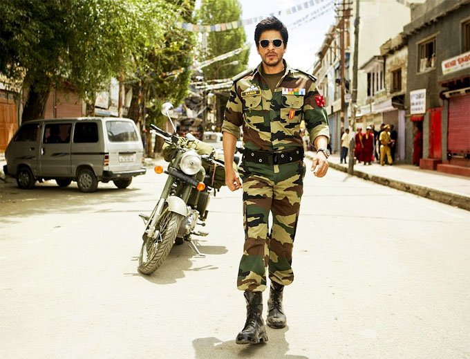 shahrukh-khan-as-an-army-officer-in-ladakh_13456106563