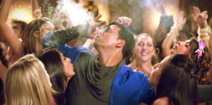 khiladi-786-hookah-bar-song-screenshot-still_13522750702