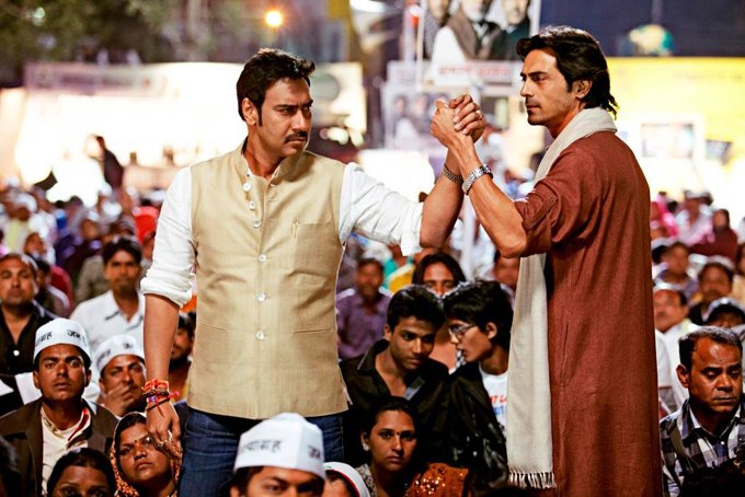 ajay-devgan-arjun-rampal_13722423820