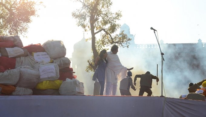 satyagraha_13657577840