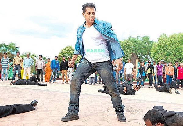 salman-khan-still-from-film-jai-ho_138683800940