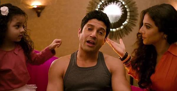 farhan-akhtar-vidya-balan-still-from-film-shaadi-ke-side-effects_139142999330