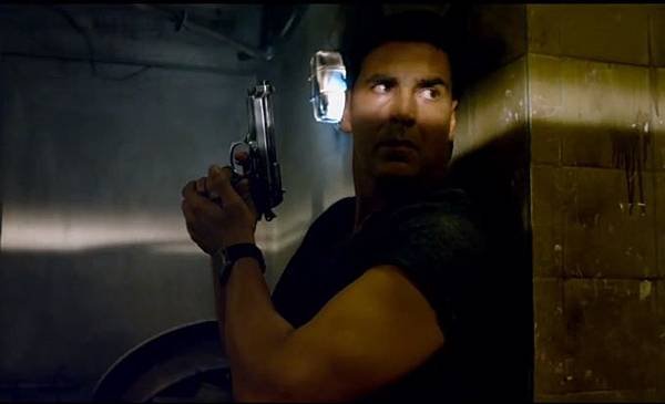 akshay-kumar-still-from-holiday_139574449420
