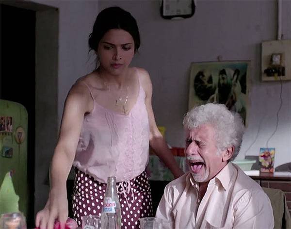 deepika-padukone-naseeruddin-shah_1404886086100