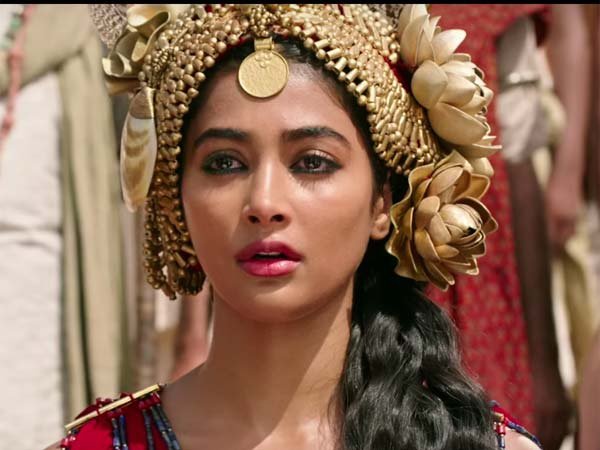 pooja-hegde-in-mohenjo-daro_1466487493200