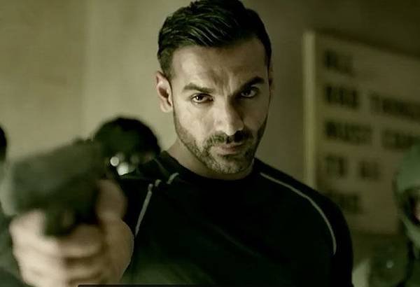 john-abraham-in-dishoom_1464782693110