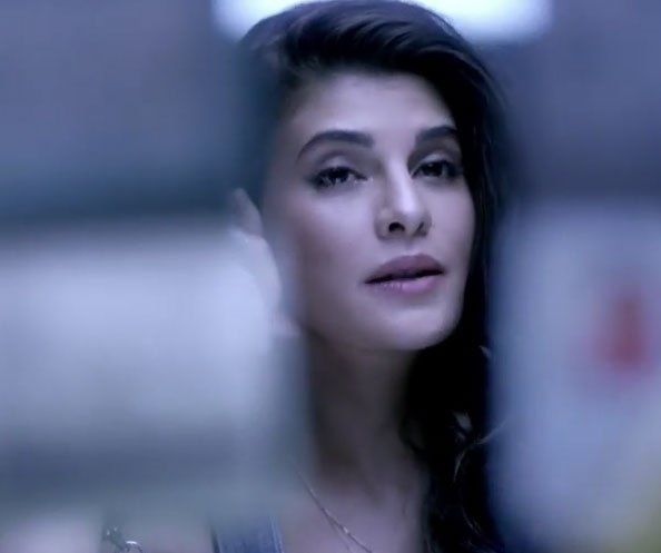 jacqueline-fernandez-in-dishoom_146478269340