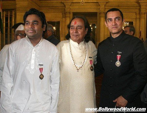 Padma-Bhushan-awards-2010-003-475x364.jpg