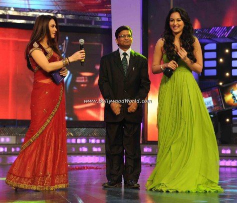 56th-Idea-Filmfare-Awards-2011-photo-0009-475x406.jpg