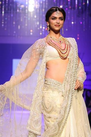 Deepika_Padukone_15Aug2010C.JPG