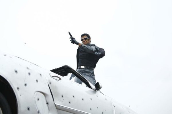 Endhiran-Stills-Sep10-1.jpg