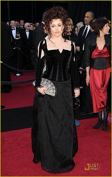 helena-bonham-carter-oscars-2011-01.jpg