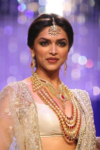 Deepika_Padukone_15Aug2010B.JPG