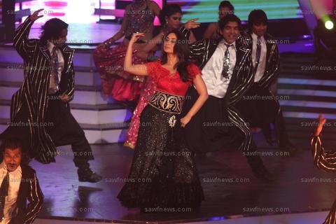 Kareena_Kapoor_GIMA_10Nov2010E.JPG