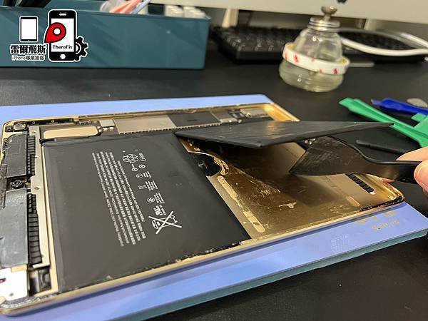【台南 iPad 維修 】iPad Air 2 電池更換｜這