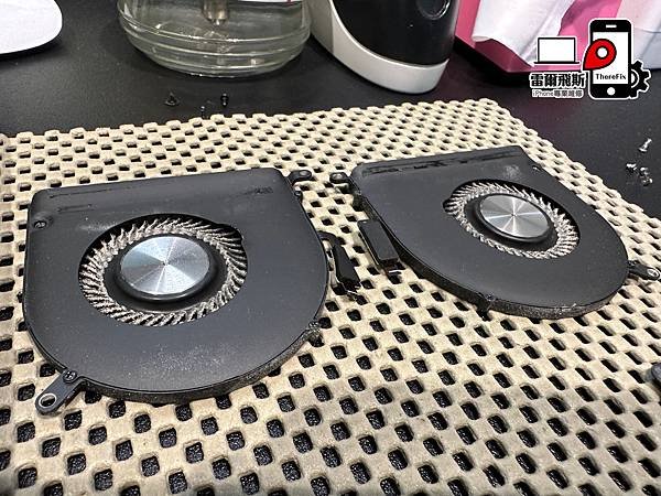 【台南 MacBook 維修 】有夠厲害！！客人說電池膨脹他