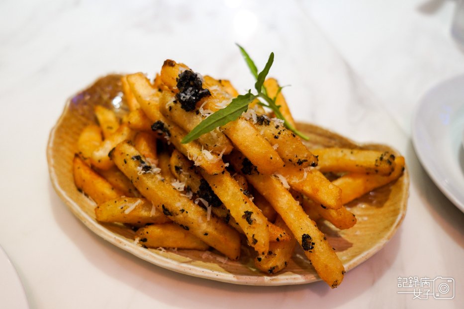 35LIVE PASTA 松江南京悠活義大利麵松露薯條.jpg