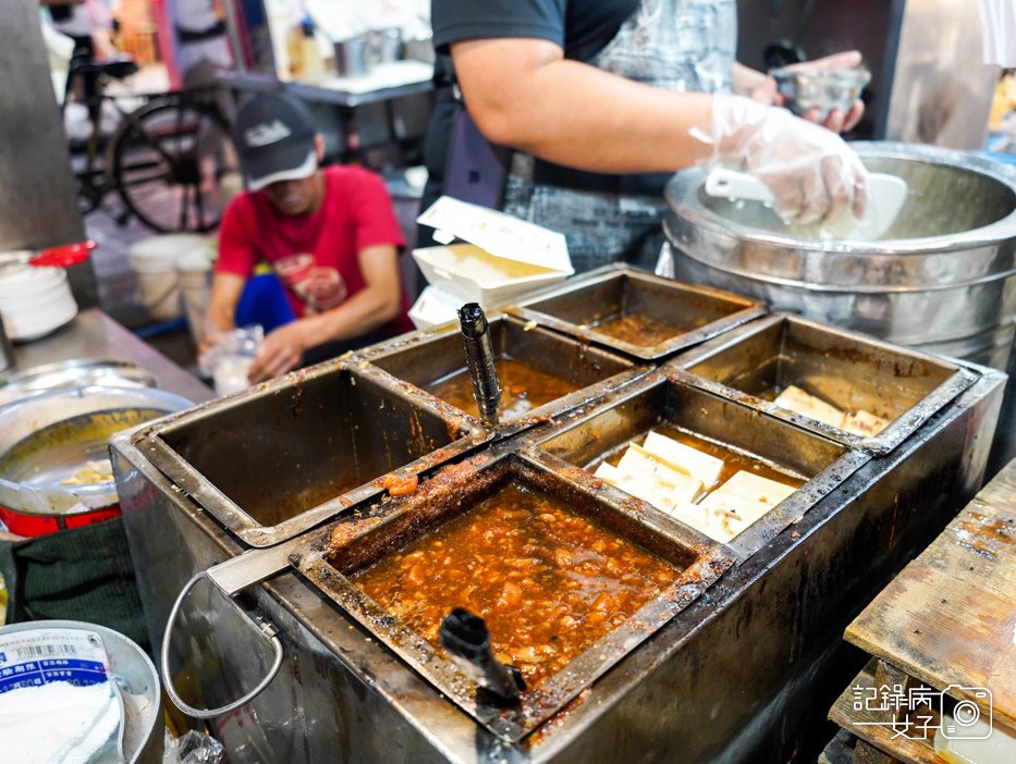 6寧夏夜市方家雞肉飯寧夏夜市美食雞滷飯.jpg