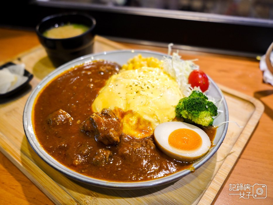 23湧蓮寺夜市蘆洲廟口夜市得盛咖哩 熟成牛肉咖哩飯.jpg