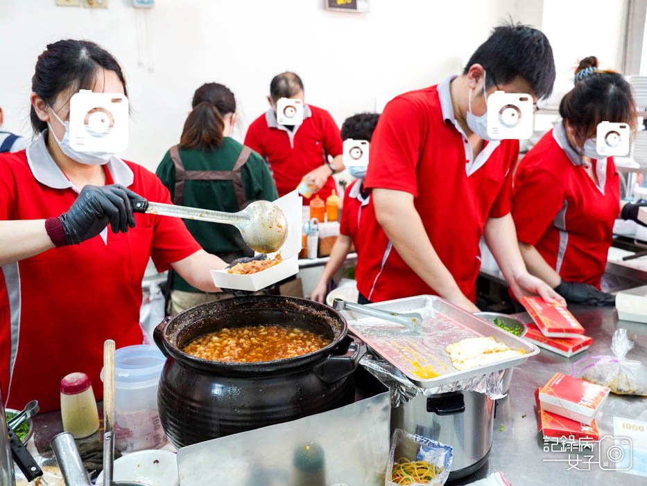 10橋仔頭黃家肉燥飯總店橋頭黃家肉燥飯滷肉飯香菜白胡椒肝𦟪湯肉焿.jpg