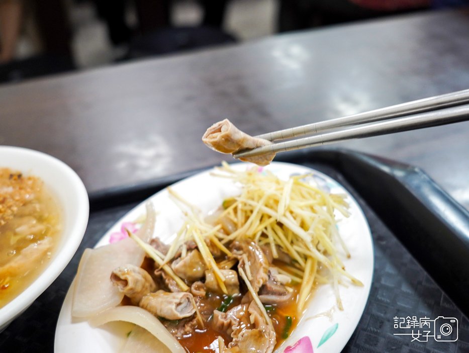 48橋仔頭黃家肉燥飯總店橋頭黃家肉燥飯滷肉飯香菜白胡椒肝𦟪湯肉焿.jpg