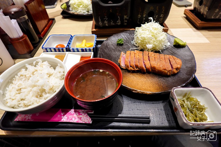 19林口炸牛元村炸牛排定食炸牛肉.jpg