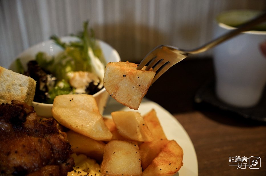 19台北中山區Ctrl+F Brunch %26; Cafe台北美術館花博咖啡廳.jpg
