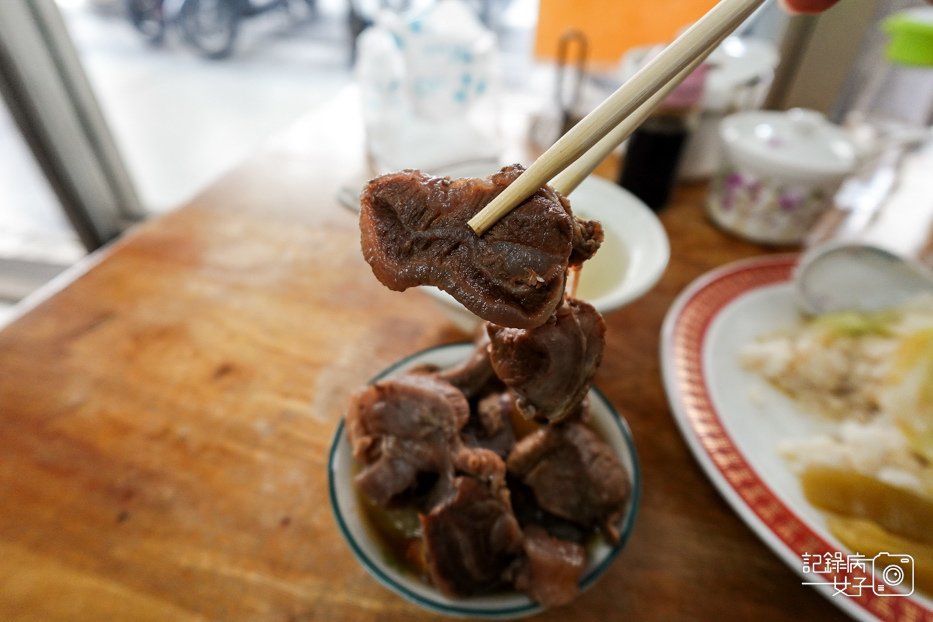 15內湖區大佳牛雜湯牛肉麵牛雜湯牛腩飯牛腱肉.jpg